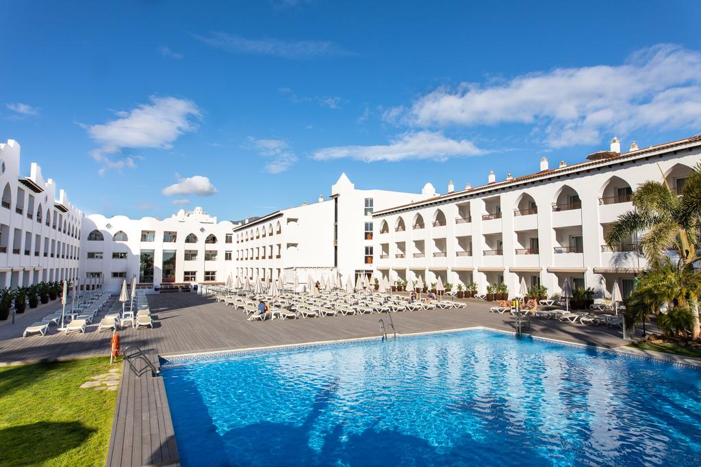 Hotel Mac Puerto Marina Benalmádena, Benalmádena